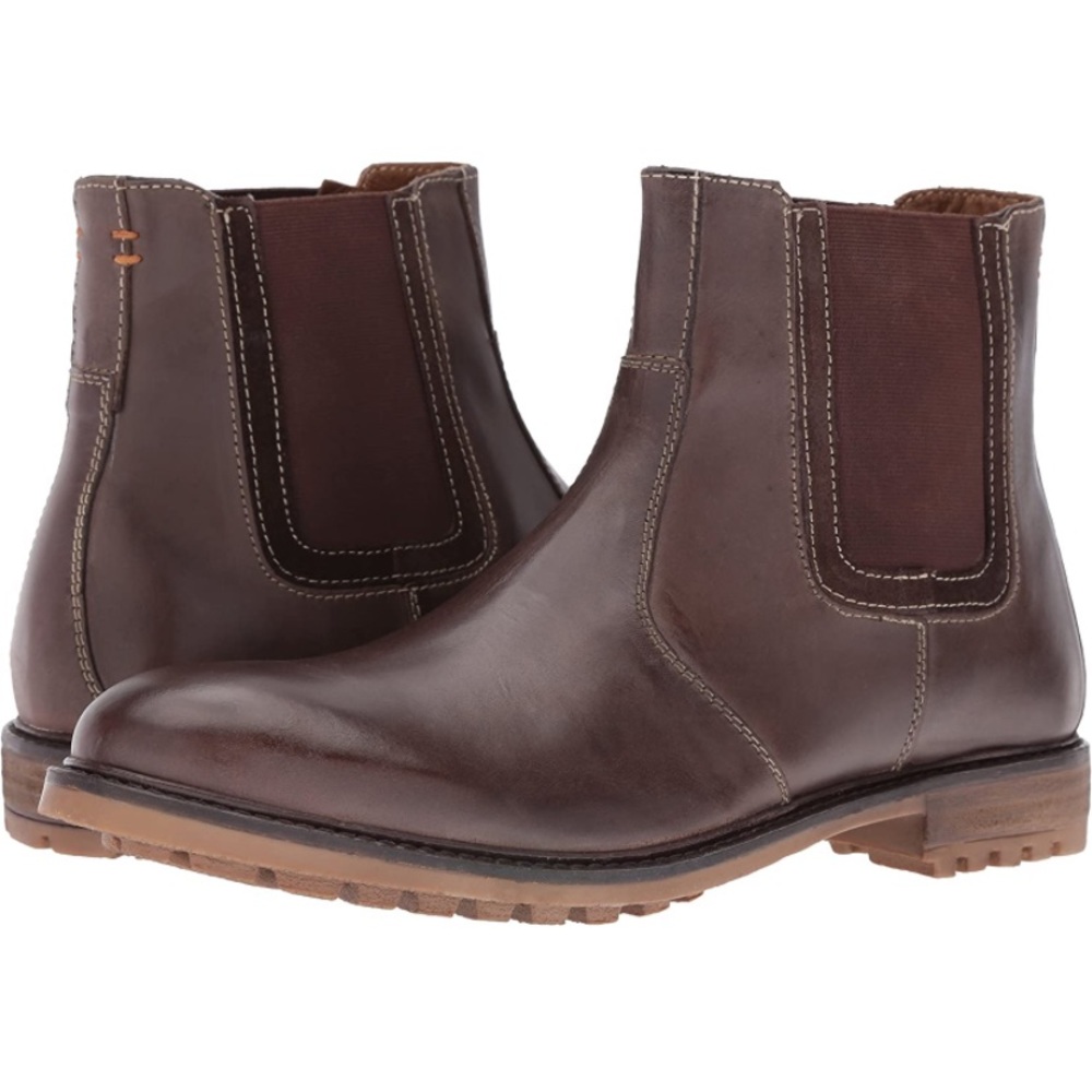 New in box Men’s Size 9 1/2 Hush Puppies Chelsea Boot
